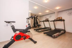 Fitness centrum a/nebo fitness zařízení v ubytování Villa Leona