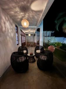 Posezení v ubytování Moonstone Villas