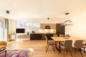Posedenie v ubytovaní LISAL Appartements