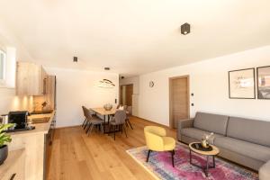 Posedenie v ubytovaní LISAL Appartements