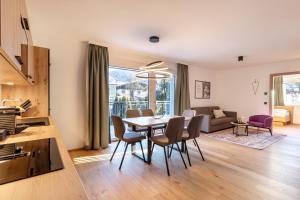 Kuchyňa alebo kuchynka v ubytovaní LISAL Appartements