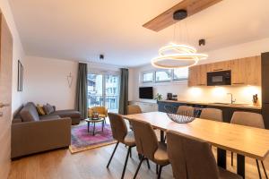 Posedenie v ubytovaní LISAL Appartements