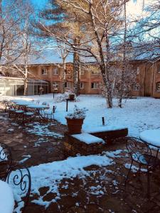 Hôtel Causse Comtal Rodez, The Originals Relais during the winter