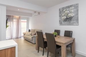 Część wypoczynkowa w obiekcie WintowinRentals Malaga Center, Comfortable and Renovated