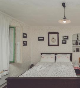 Posteľ alebo postele v izbe v ubytovaní Ribarska kuća - Ilok ,tradicijska kuća-sobe