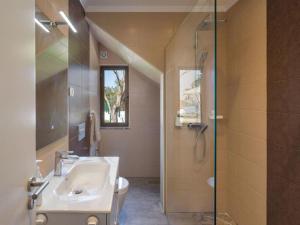 Ảnh trong thư viện ảnh của Carvoeiro Peaceful Villa with Pool ở Carvoeiro