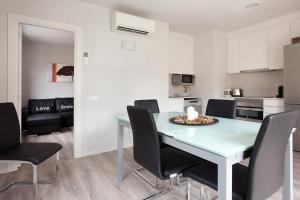 Kuchyňa alebo kuchynka v ubytovaní APBCN Eixample Center