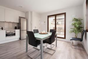 Kuchyňa alebo kuchynka v ubytovaní APBCN Eixample Center