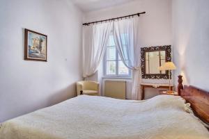 Gallery image of Apartments Old Sailor's House - 70m from sea in Mali Lošinj