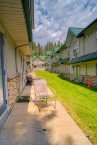 Gallery image of 5 Mins to Banff - Cozy Townhome 2BR&2BATH - Banff Pass Included in Canmore