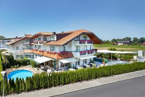Bazén v ubytovaní Hotel Gabi alebo v jeho blízkosti