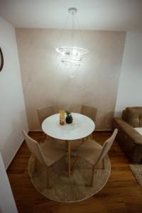 Istumisnurk majutusasutuses Apartman Vesna