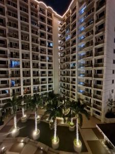 Gallery image of Solemare Parksuites Condominium - Condo R Us in Manila