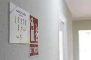 Certifikát, hodnocení, plakát nebo jiný dokument vystavený v ubytování Hotel Restaurante Vía Sevilla - Cádiz by MA 22 Puntos