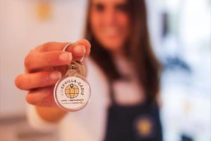 Certifikát, hodnocení, plakát nebo jiný dokument vystavený v ubytování Hotel Restaurante Vía Sevilla - Cádiz by MA 22 Puntos