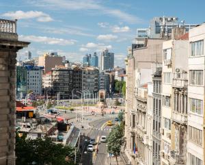 A general view of Isztambul or a view of the city taken from a szállodákat