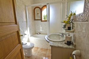 Fotografia z galérie ubytovania YourHouse Can Nofre Vell quiet finca in the countryside v destinácii Ariany