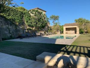 Photo de la galerie de l'établissement Maison d’architecte, vue sublime sur Uzès, à Uzès
