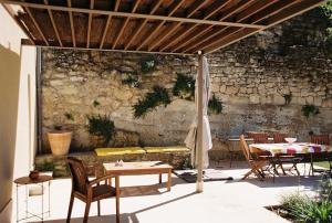 Photo de la galerie de l'établissement Maison d’architecte, vue sublime sur Uzès, à Uzès