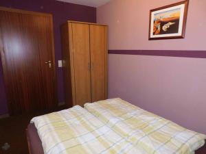Postel nebo postele na pokoji v ubytování Ferienwohnung Krenzer + 37 fotografií