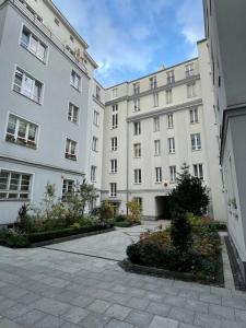 Budova, v ktorej sa apartmán nachádza
