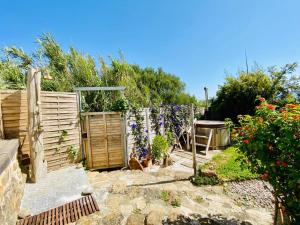 Zdjęcie z galerii obiektu Encanto Rural con Jardín privado y Chimenea w mieście Facinas +31 zdjęć