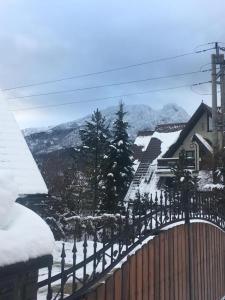Výhľad na hory alebo výhľad na hory priamo z apartmánu