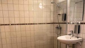 Koupelna v ubytování Hotell City