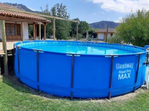 Piscina de la sau aproape de Calfu Lodge