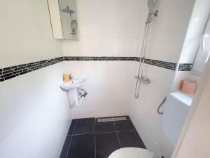 Koupelna v ubytování Apartments in Dramalj 42059