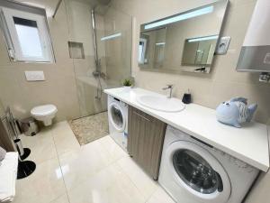 Kúpeľňa v ubytovaní Apartment in Crikvenica 42248 + 22 fotografií