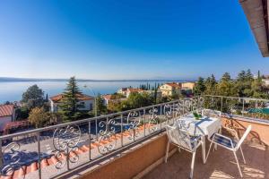 Fotografia z galérie ubytovania Apartment in Crikvenica 42251 v destinácii Crikvenica