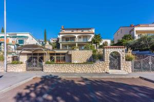 Fotografia z galérie ubytovania Apartment in Crikvenica 42251 v destinácii Crikvenica