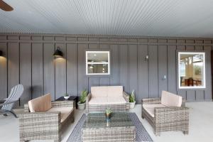 Posezení v ubytování Dry Creekside Casita