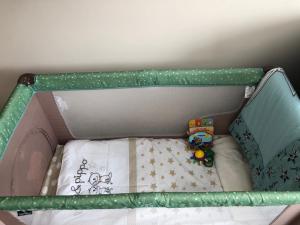 מיטה או מיטות בחדר ב-Apartman Ambijent Divcibare