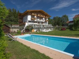 Gallery image of Naturhotel Edelweiss in Terento