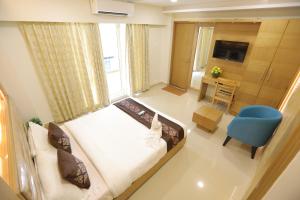 Gallery image of Greens Suite - Business Class Hotel - Opposite Ripon Building in Chennai