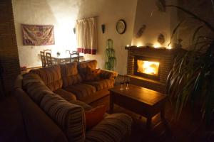 A seating area at Villa fuente redonda