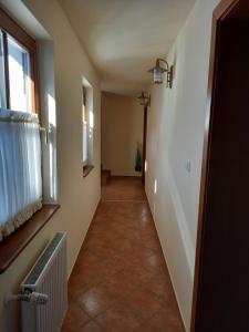 Fotografia z galérie ubytovania Blum Pince - Borozó Vendégház v destinácii Villány