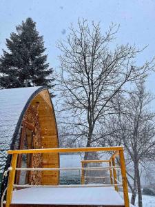 Το Glamping Jezero τον χειμώνα