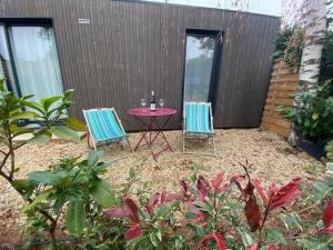 Zahrada ubytování Studio de Jardin "Le Temps d une Pause" jusqu'à 4 personnes en face du Beaujolais - Climatisation et Borne recharge véhicule électrique