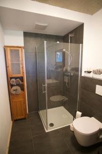 Koupelna v ubytování Apartment im Wanderparadies Siebengebirge