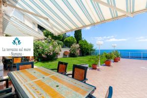 Gallery image of LA TERRAZZA SUL MARE - NUMANA - in Numana