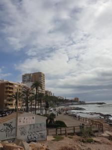 Kép Studio mit Pool,450 m zur Strand szállásáról Torreviejában a galériában