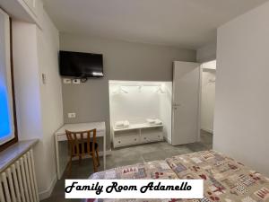 TV a/nebo společenská místnost v ubytování Hotel Sciatori 3 Stelle Superior