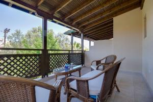Fotografia z galérie ubytovania 3 Bedrooms cozy Villa- 150m from the beach! v destinácii Pefkohori