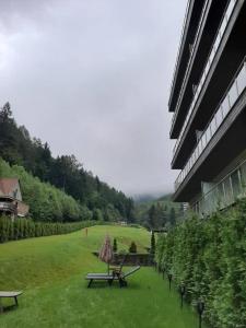 Ogród w obiekcie Kurort Kozubnik Apartament 33 Wellness &SPA