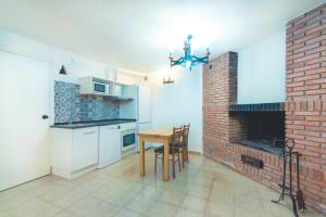 Kuchnia lub aneks kuchenny w obiekcie Casa El Trinquete