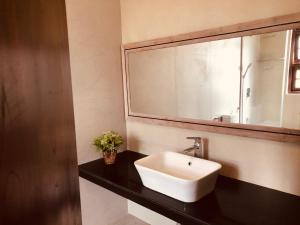 Koupelna v ubytování Tiverton Homestay