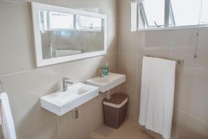 Ένα μπάνιο στο Harbour Lights Luxury Loft